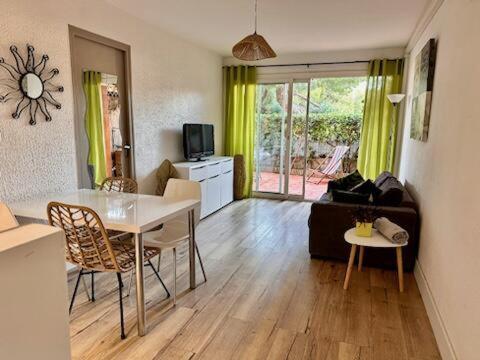 קסיס Appartement Avec Jardin מראה חיצוני תמונה
